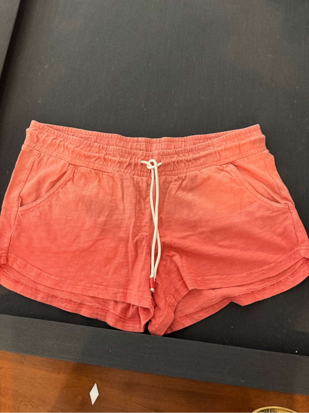 Southern Tide Coral Drawstring Athletic Shorts